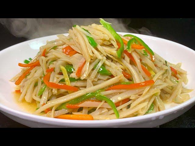 The fried lotus root silk made in this way is fresh, fragrant and crisp,