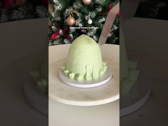 Let’s decorate a winter tree cake for the holidays! #baking #cake #cakedecorating #cakedesign #xmas