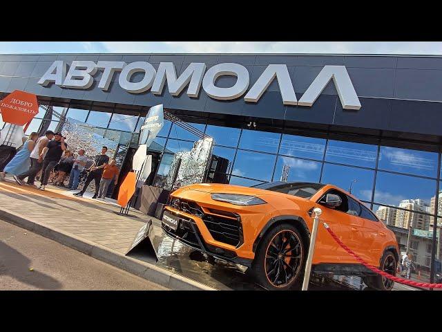 В Краснодаре открыли мультибрендовый автосалон «АвтоМолл» / самый большой, самый крутой