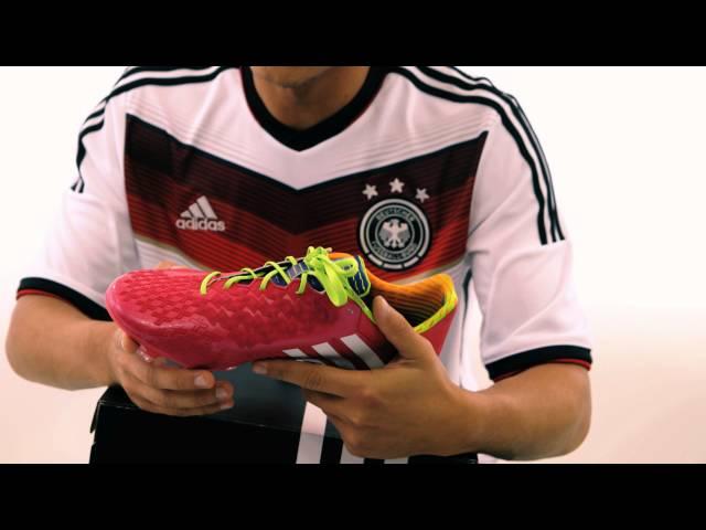 Unboxing des Samba Predator LZ mit Mesut Özil | engelhorn sports