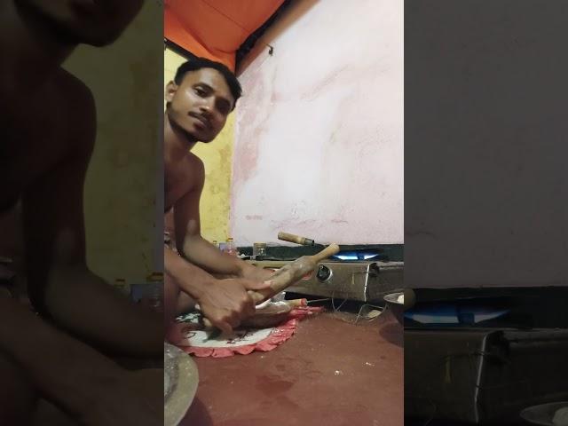 #short #shorts #ytshorts #familytime #roti #cooking #dinner #sanjivduniyavlogs#viralshort #maa