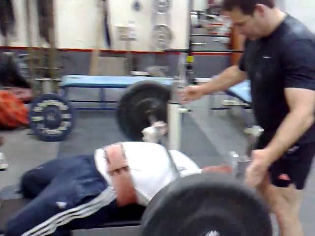 Rick Benching 50kg for 50 reps