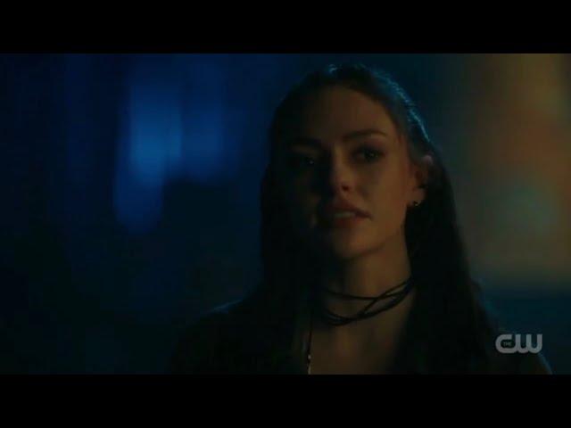 LEGACIES 4x11: LIZZIE AT THE HAUNTED HOUSE AND DIDN'T GET SCARED (SCENE)