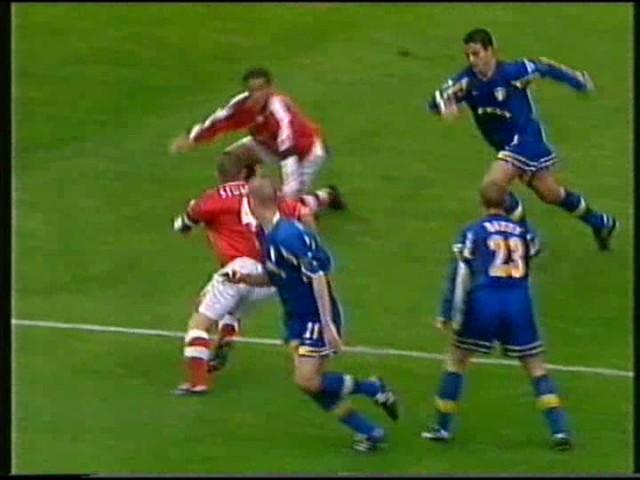 Charlton 0 Leeds United 2 Premier League (16 Sept 2001)