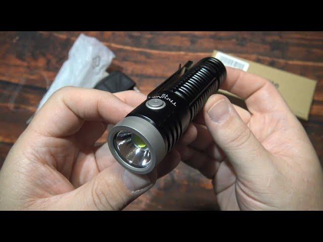 ThruNite T2 Flashlight Kit Review! (Bonus comparison to the Olight Seeker 2 Night Shots)