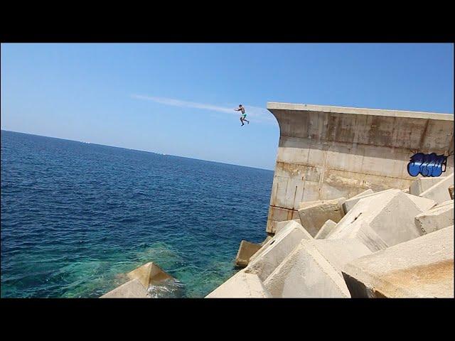 Cliff Jumping in Mallorca