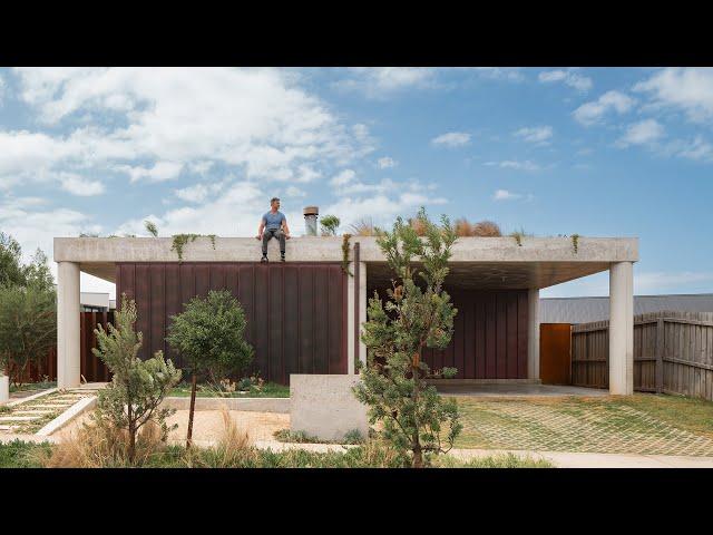 How This Architect's Own Concrete Home Uses a Green Roof for Local Wildlife