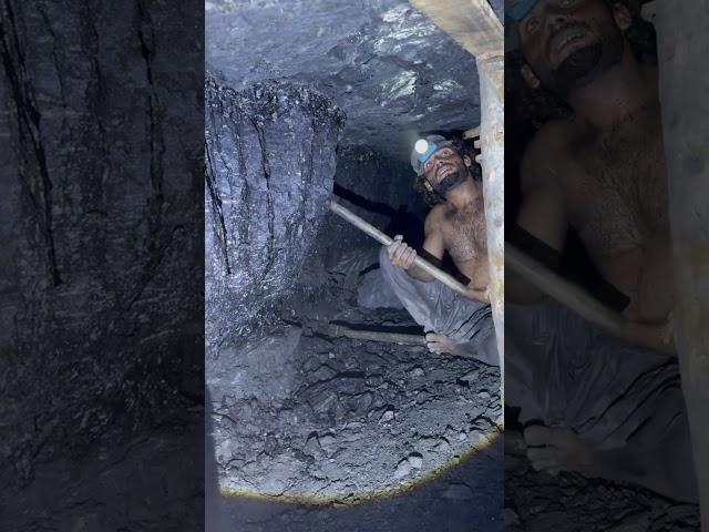 He could have been killed. Extremely dangerous job #coal #worker #minelife #mine #coalmine #gold #uk