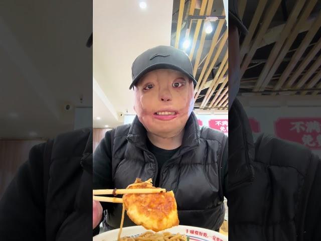 今天的面条超级香 #妈呀太香了 #内容启发搜索 #巴适得很 #面条 #记录真实生活