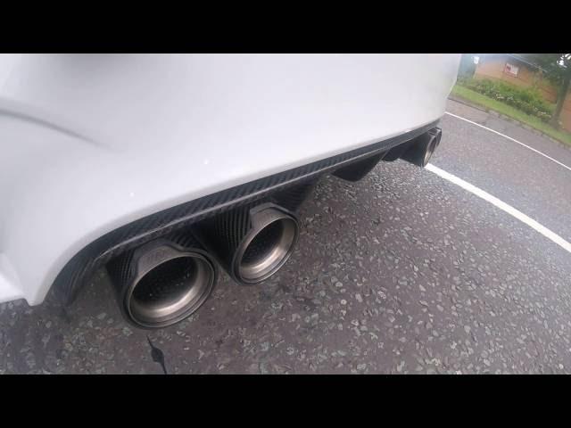 BMW M4 performance exhaust pipes - cold start + drive