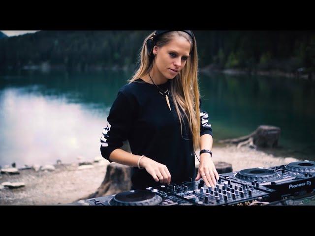 Nora En Pure | Arnensee, Switzerland