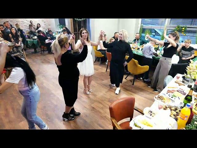 Anashma Sevdjanko & Esengül 4K Osnabruk Kafe Tİnko