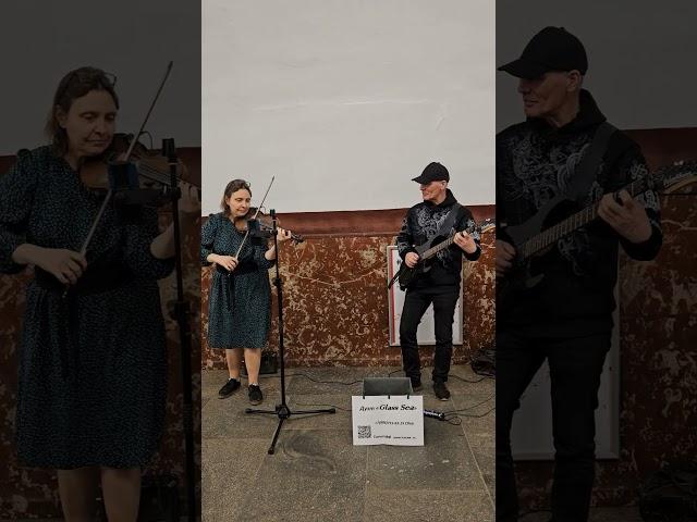 The Musicians of Moscow's Metro#Russia#Center#watched walker#violin#Gitar#short