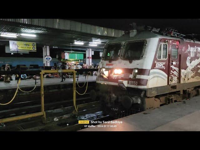 Back to Back Trains Arriving At Surat At Mid Night.