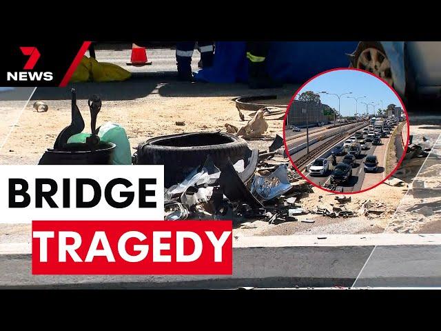 Two men killed in Sydney Harbour Bridge pile-up | 7NEWS