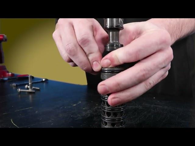 Versamatic Valor AODD Pump l Servicing the Main Air Valve of Valor Pumps
