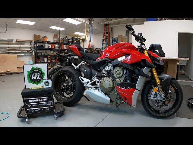 Ducati V4s Streetfighter, Cleaning up the front and rear end!