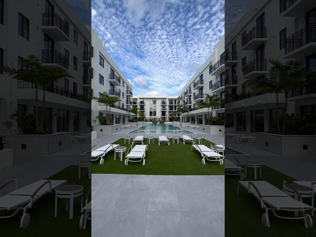 Luxury rental building.  Easy move in! #miami #realtor #remax #rent #realestate #майями #аренда