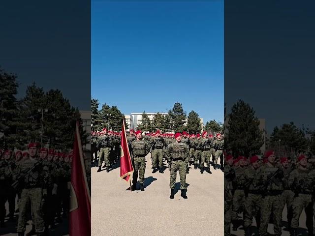 “Mora fjalë”, sërish kumbon në kazermën “Adem Jashari”.