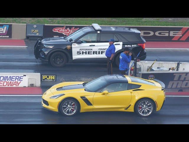 Z06 Corvette vs police cruiser - drag race