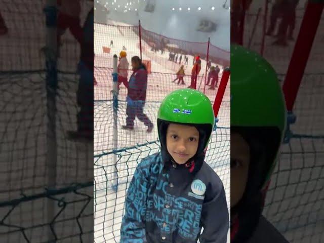 Ski Dubai…..Sam Mahi Vlogs SM4U is live!