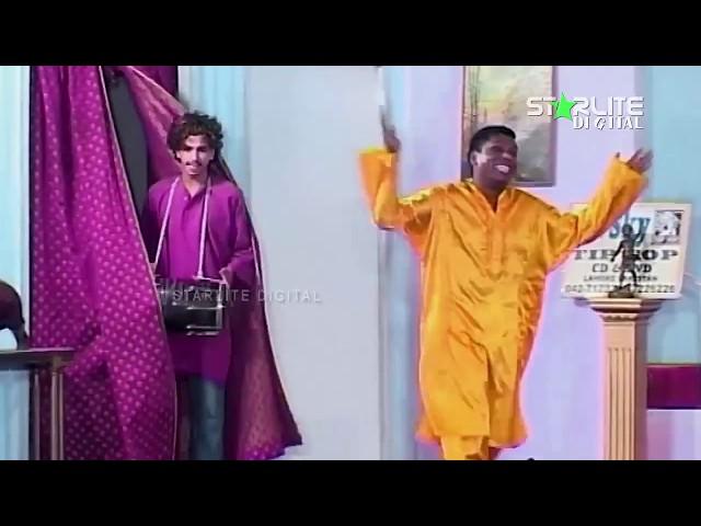 Amanat Chan and Nasir Chinyoti  Aashiq China Made  New Pakistani Stage Drama Full Comedy Clip