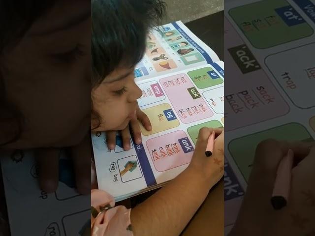 Our 3year old Siddhi Purohit knows reading with phonic.... Isn't she smart?#vishwaclassesBeawar