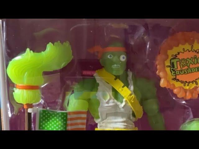 Unboxing super7 toxic crusader radioactive red rage toxie