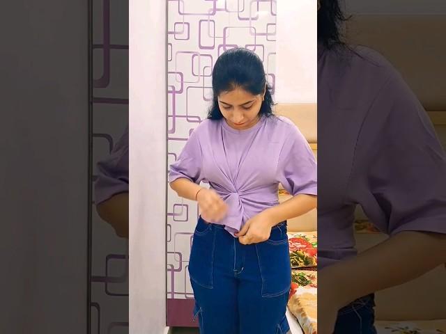 Smart T-shirt hack #hdfashionofficial #explorepage #reelsyoutube #reelitfeelit #reelskarofeelkaro