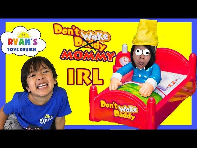 DON'T WAKE MOMMY IRL CHALLENGE Family Fun Games for Kids Egg Surprise Warheads Extreme Sour Candy