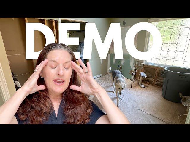 1990's Primary Bath Makeover! Week One - DEMO and Destruction Weekly Vlog