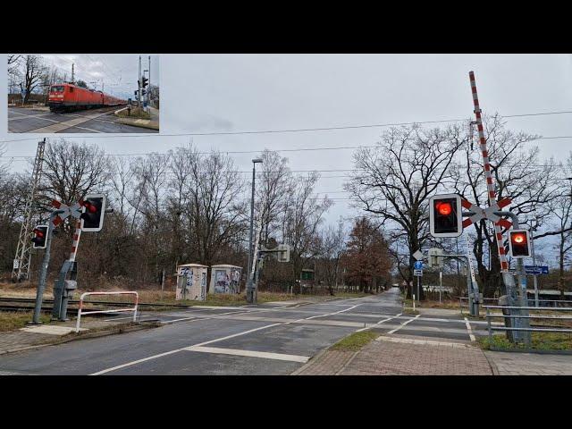 Bahnübergang Rüdnitz mit Dostos, Desiro HC, ICE und Güterzügen