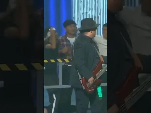 Lagenda bujang senang versi kumpulan ubi