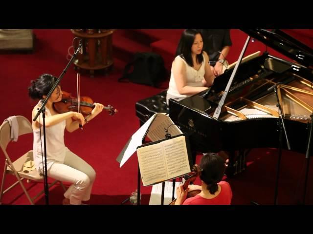 The Lee Trio performs Schumann