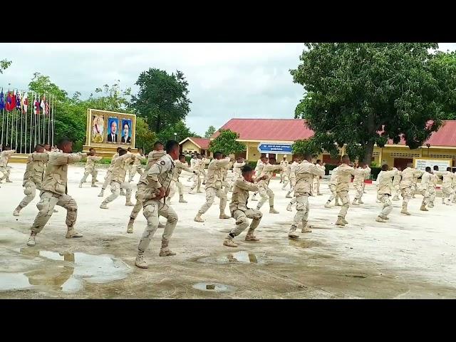 #cambodia #army #kunkhmermartialarts #kunkhmer គុនខ្មែរយុទ្ធក្រមខម ខភម សម្ដែងដោយកងកម្លាំងកោះឆ្នេរ