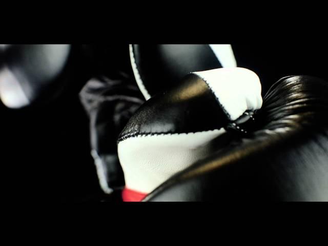 Boxing Gloves, Elite Spar by Combat Corner Professional