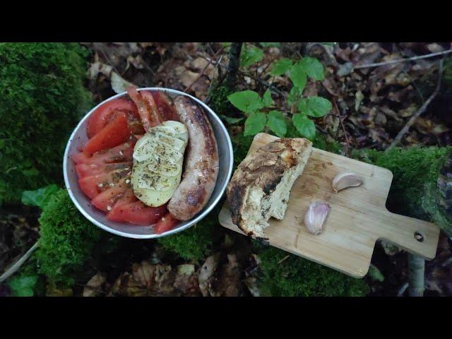 bivouac et bonne grosse bouffe en forêt. #bushcraft sans parole #ASMR