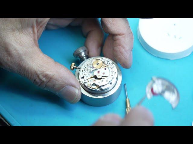 Rolex watch completely disassembled! Watch repair course with 30 years of experience in Jongno