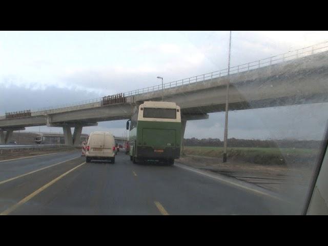 [RAW FOOTAGE] Pro- #ZwartePiet activists block a7 highway near #Dokkum