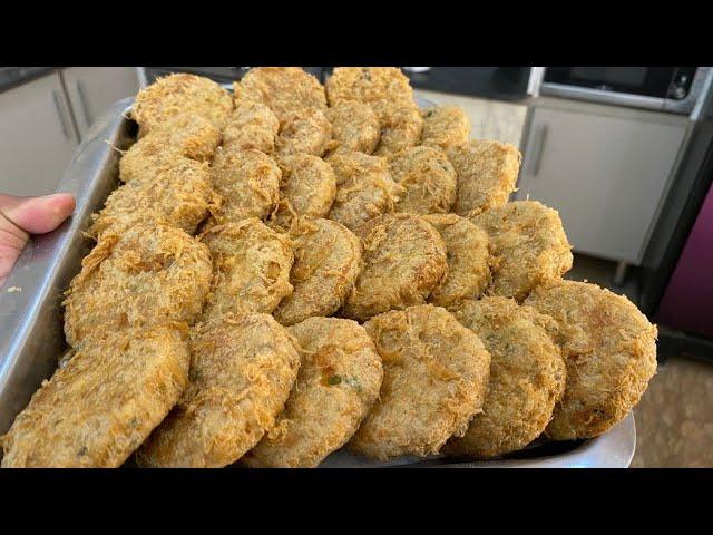 Bakery Style Chicken Shami Kabab Recipe | چکن شامیاں گھریلو طریقہ سے  بالکل الگ | Resha Wali Shami