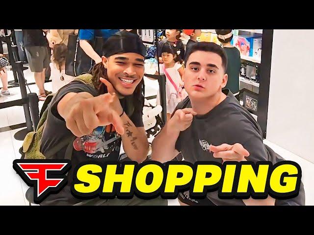 Lacy & FaZe Clan Go Shopping In Japan!