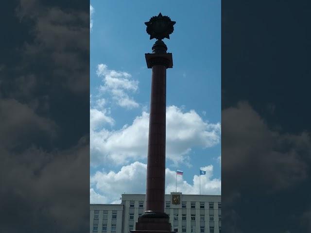Триумфальная колонна на плошаде Побед в Калининграде