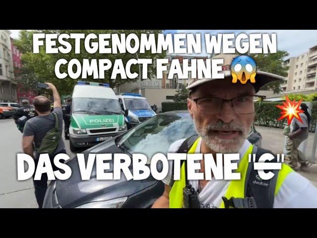 Demonstrant FESTGENOMMEN wegen Fahne  das verbotene C  von Compact Ami go Home Querdenken Berlin