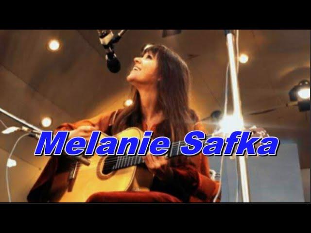 가을밤 Melanie Safka 노래를 듣는다