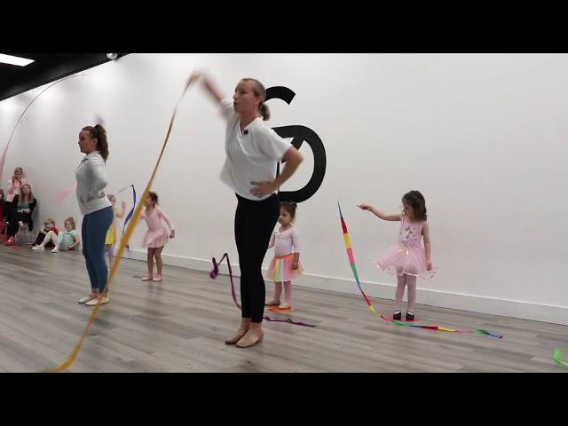 Toddler Ballet Class | Little Movers Lesson 6