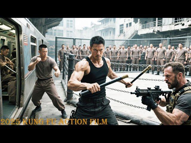 2025 Kung Fu Action Film: The young man infiltrates a gang's lair and wipes out an entire gang unit.