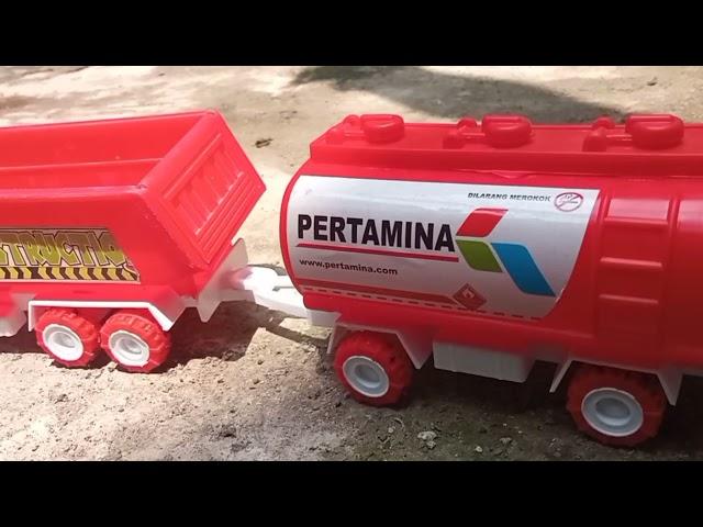 Truk gandeng tangki