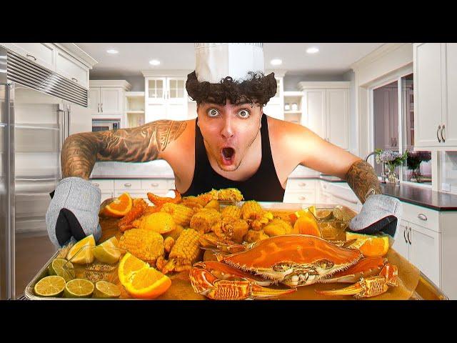 WE COOKED SEAFOOD BOIL TOGETHER FOR THE FIRST TIME!!