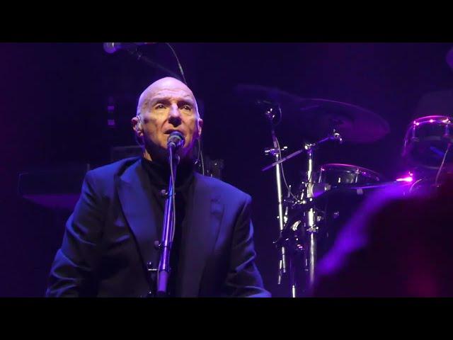 Midge Ure - Dancing With Tears in My Eyes - London Palladium, 19/11/24