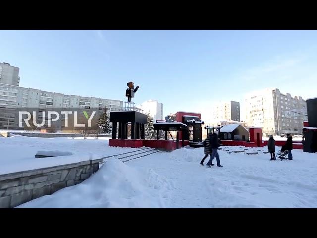 Minecraft monument of Lenin unveiled in Siberia, Russia